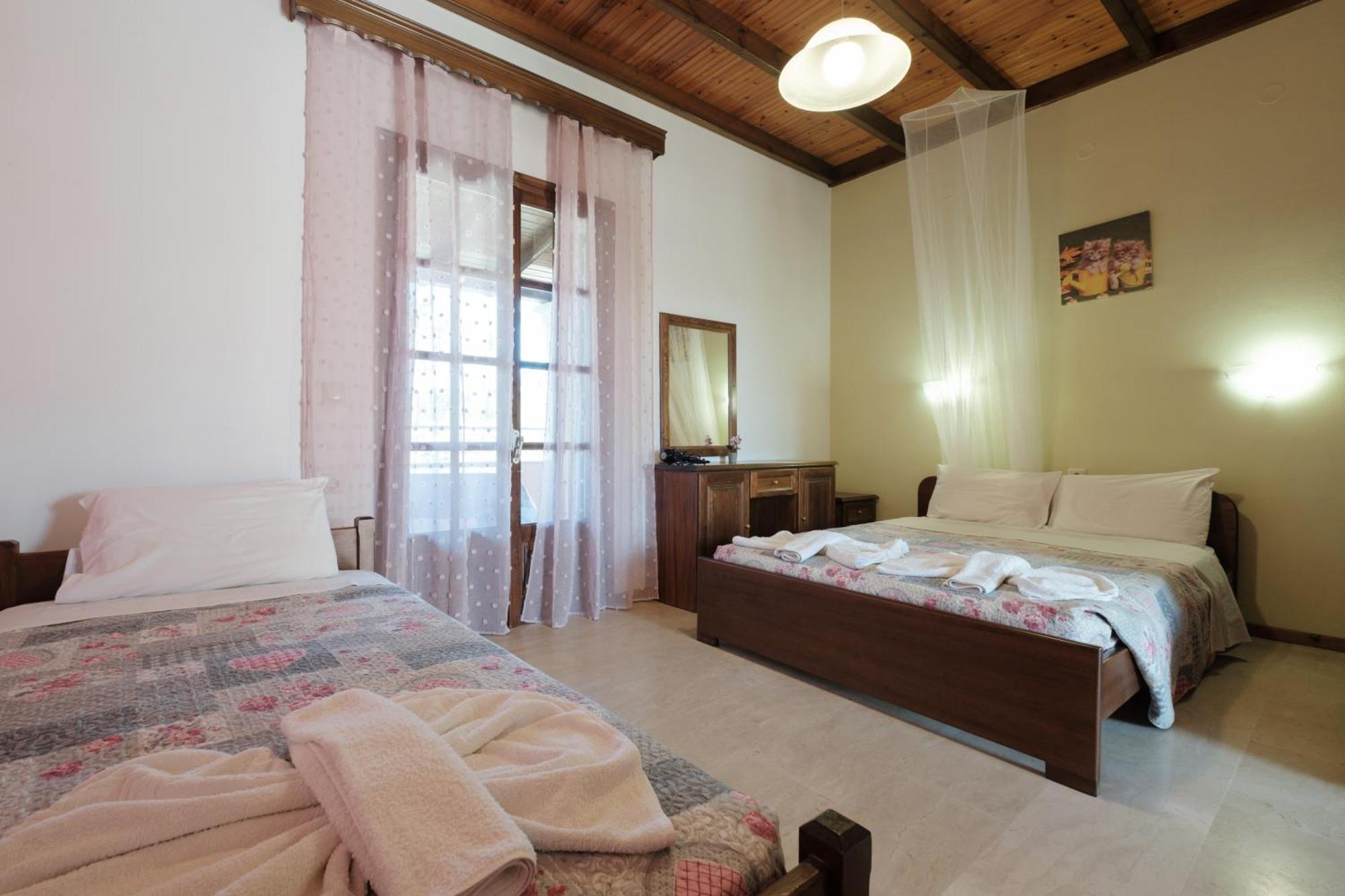 Nikos Pool Apartments - Upper Floor Sidari  Bagian luar foto