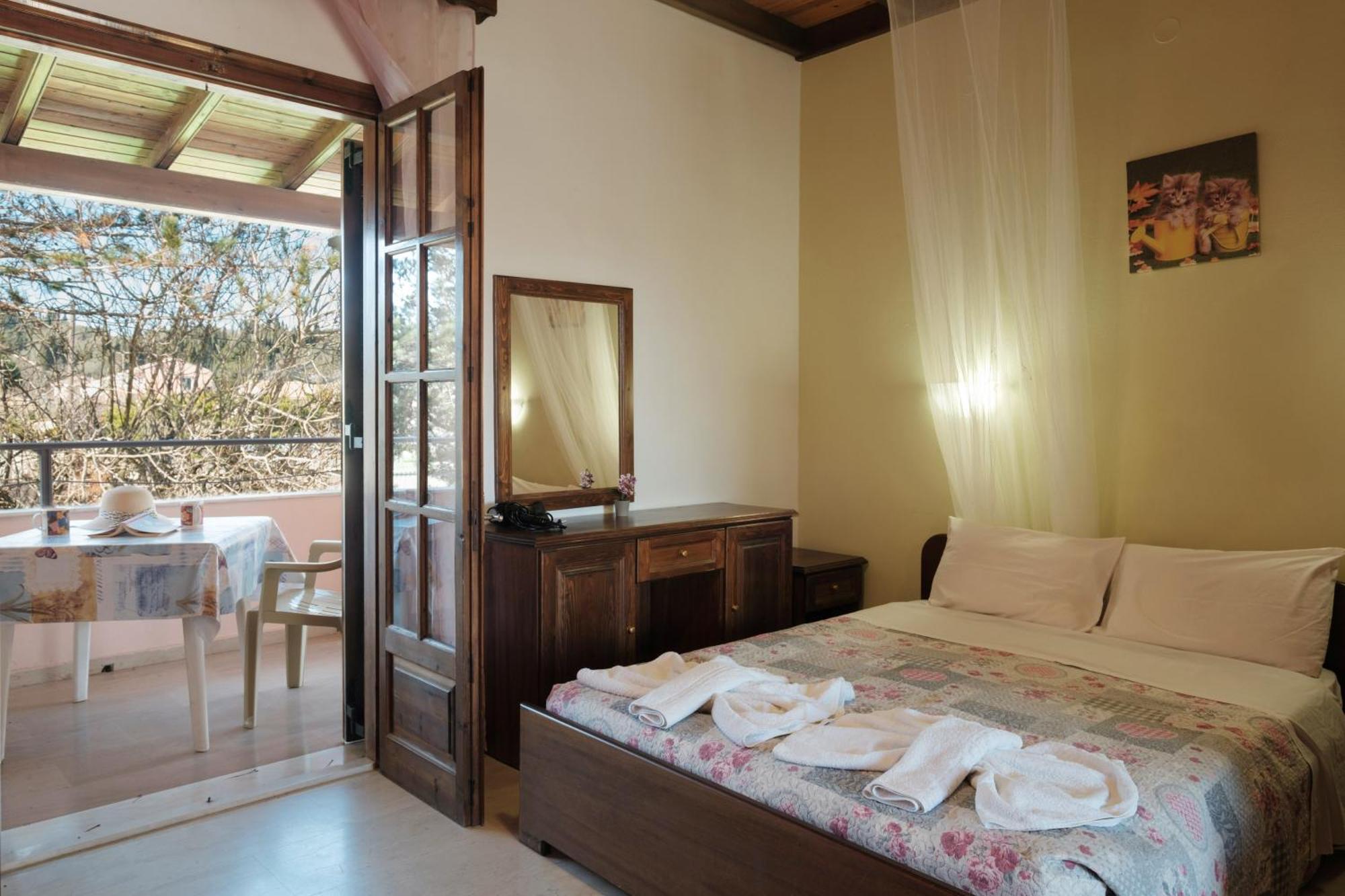 Nikos Pool Apartments - Upper Floor Sidari  Bagian luar foto