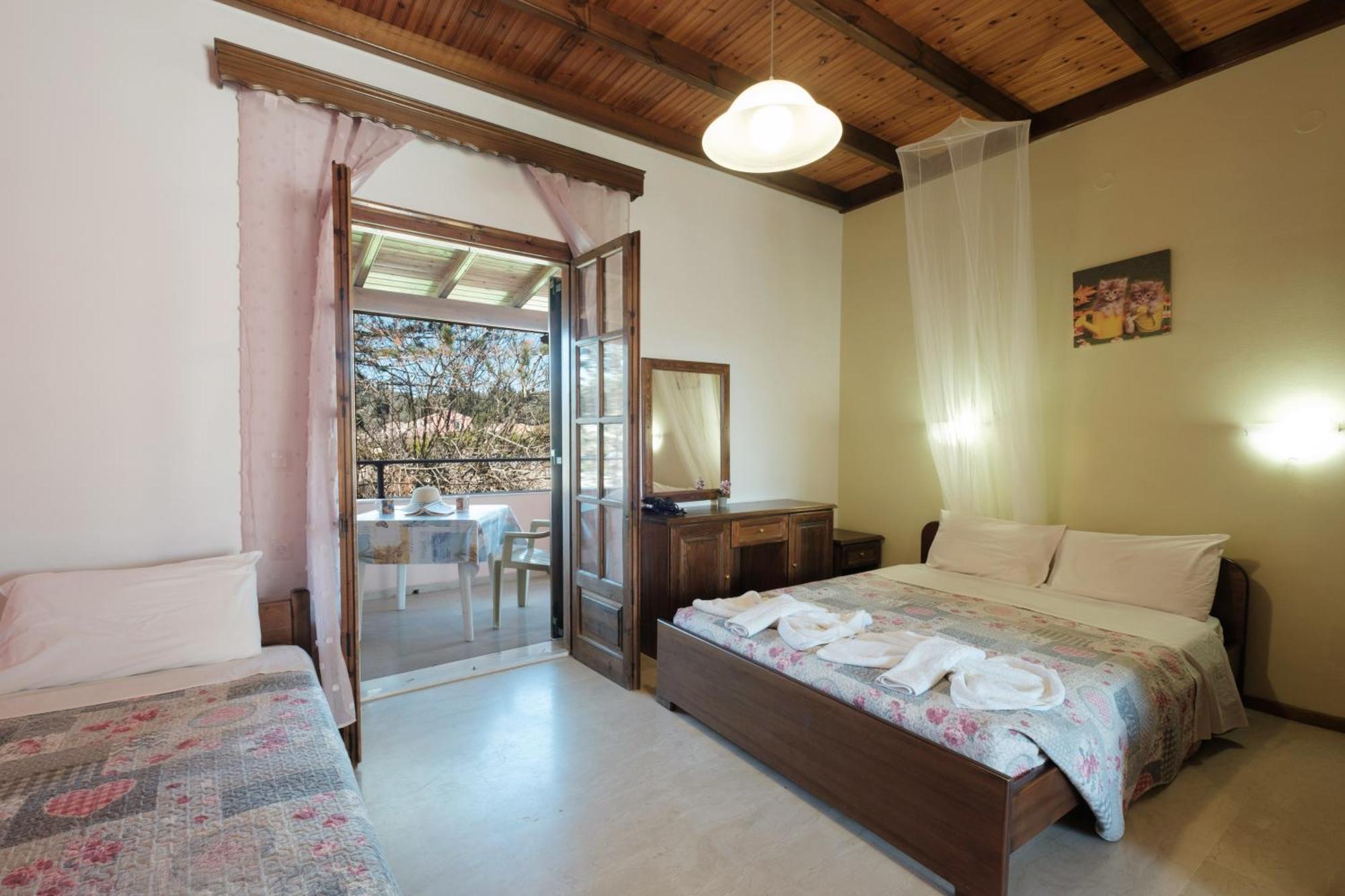 Nikos Pool Apartments - Upper Floor Sidari  Bagian luar foto